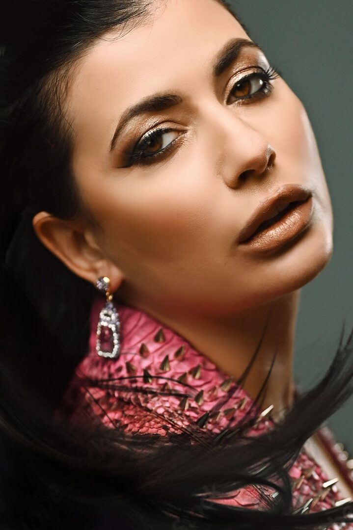 Glam make-up look